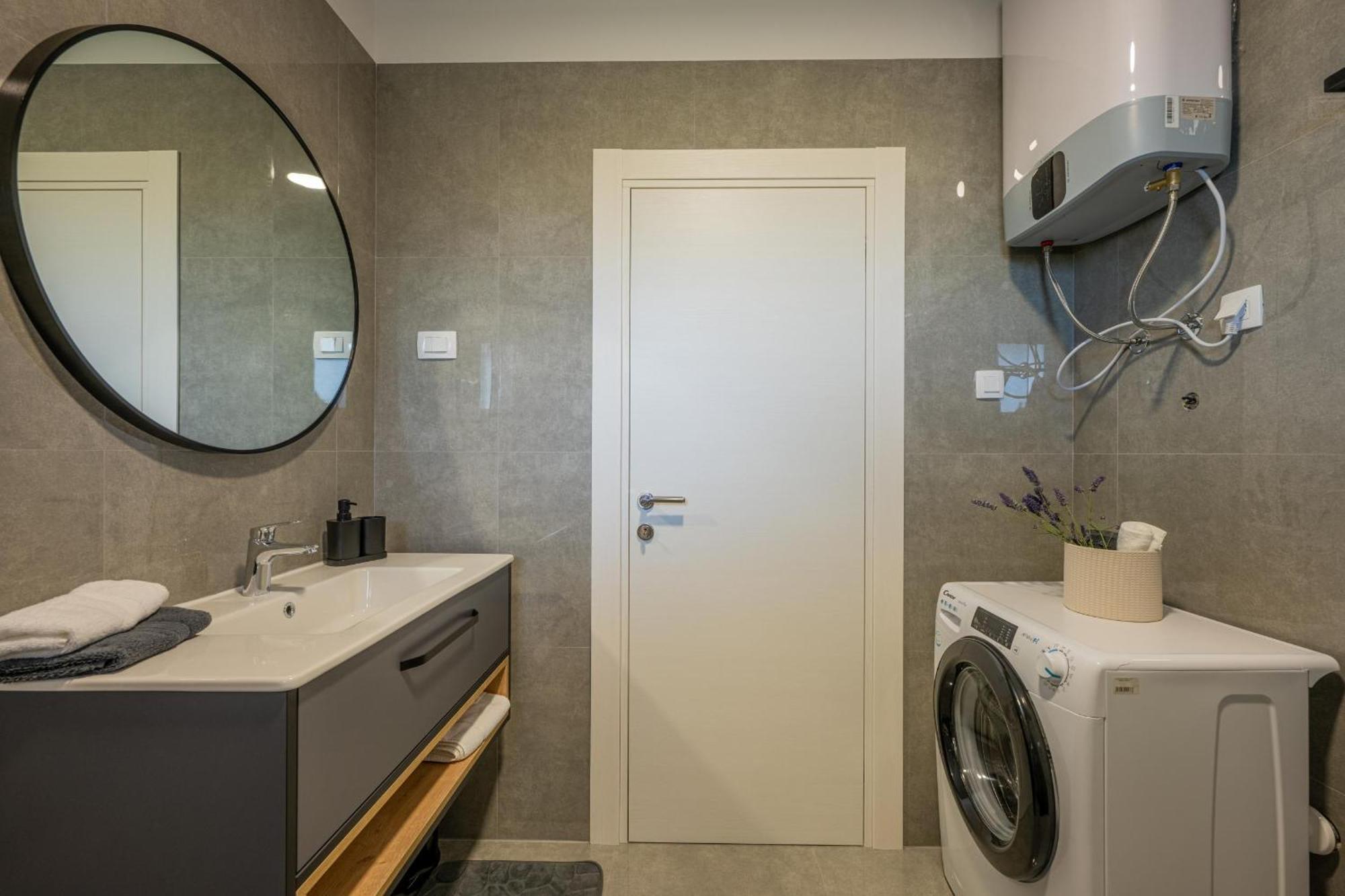 Domus Alba Apartments Пула Экстерьер фото